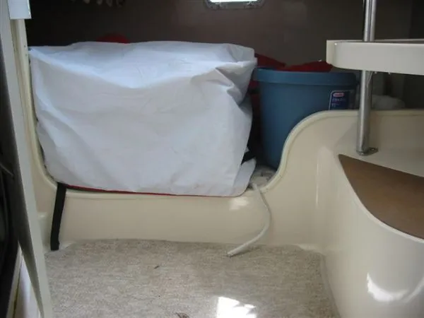 Slide: The Image of Grady White 300 Marlin 2001 - 7