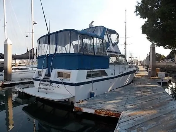 Slide: The Image of Uniflite 42 Double Cabin 1972 - 3