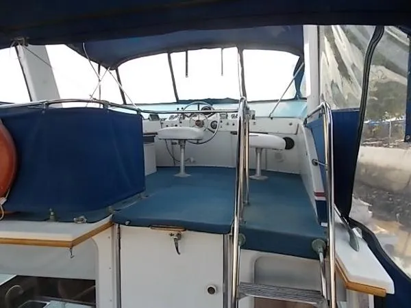 Slide: The Image of Uniflite 42 Double Cabin 1972 - 8