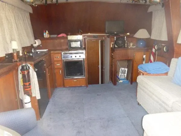 Slide: The Image of Chris-Craft 36 Sportfish 1978 - 1