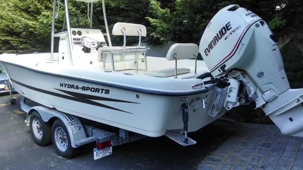 Slide: The Image of Hydra Sports 23 BAY BOLT 2008 - 7