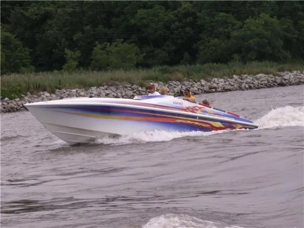 Slide: The Image of Sonic USA Boats 31ss 500 efi's 2001 - 7