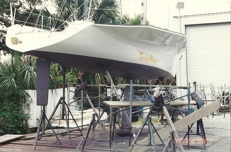 Slide: The Image of Kiwi 35 Ventura Racer 1985 - 10