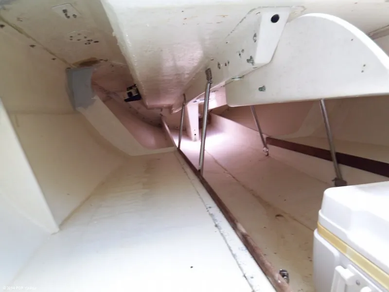 Slide: The Image of Kiwi 35 Ventura Racer 1985 - 7