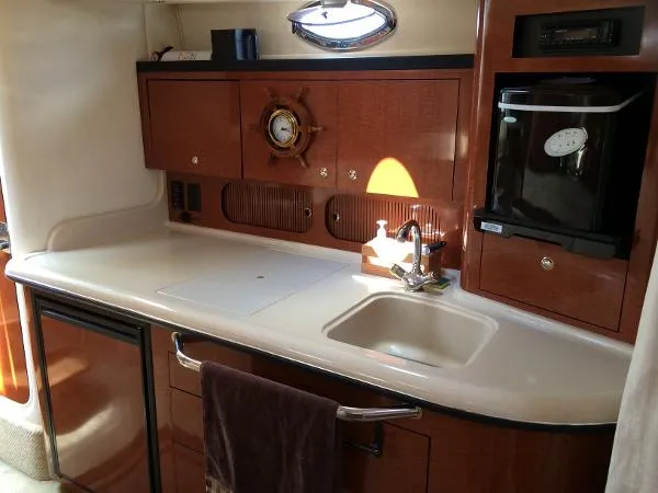Slide: The Image of Sea Ray 340 Sundancer 2004 - 5