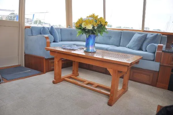 Slide: The Image of Pacemaker Motor Yacht 1977 - 11