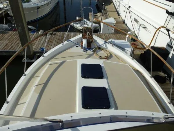 Slide: The Image of Californian 38 Motor Yacht 1983 - 11