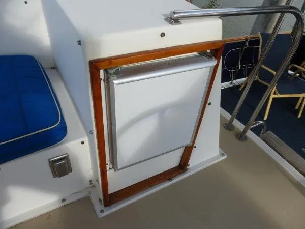 Slide: The Image of Californian 38 Motor Yacht 1983 - 9