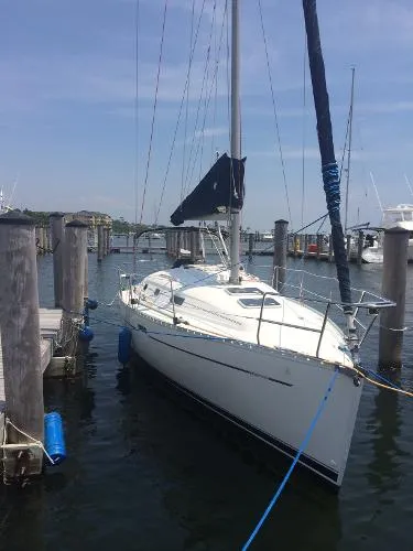 Slide: The Image of Beneteau 311 2004 - 0