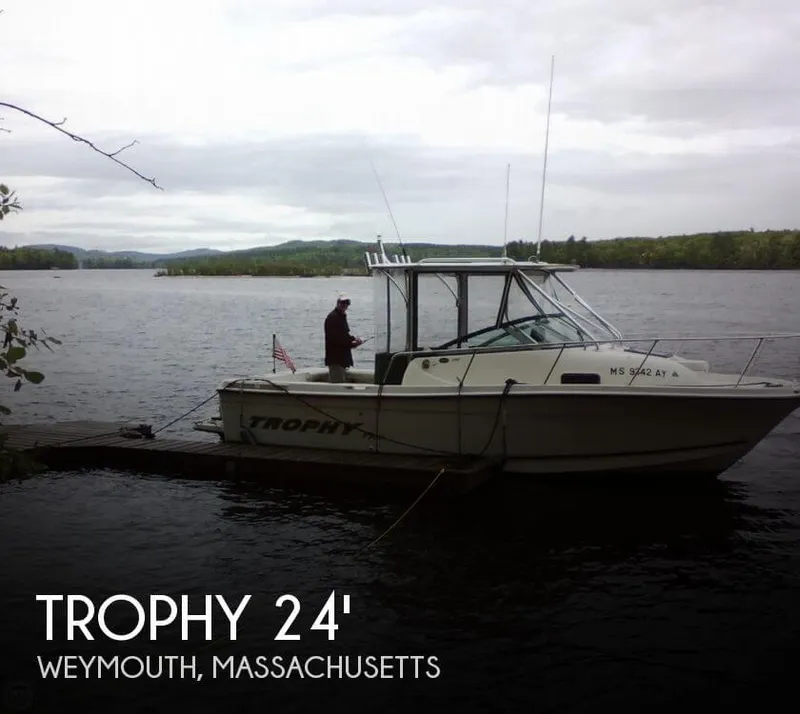 Slide: The Image of Trophy Pro 2352 Walkaround 2003 - 0