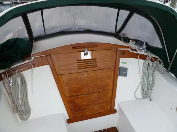 Slide: The Image of Catalina 30 Tall Rig 1986 - 4