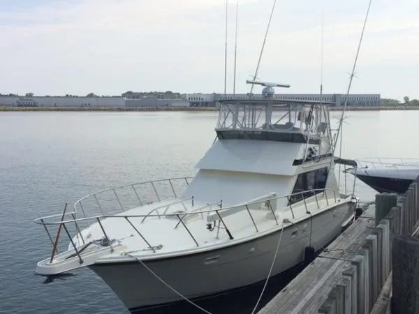 Slide: The Image of Hatteras 48 Convertible 1988 - 11