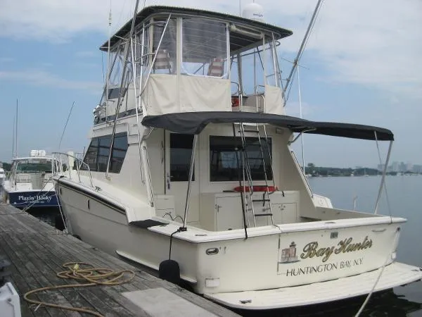 Slide: The Image of Hatteras 48 Convertible 1988 - 3