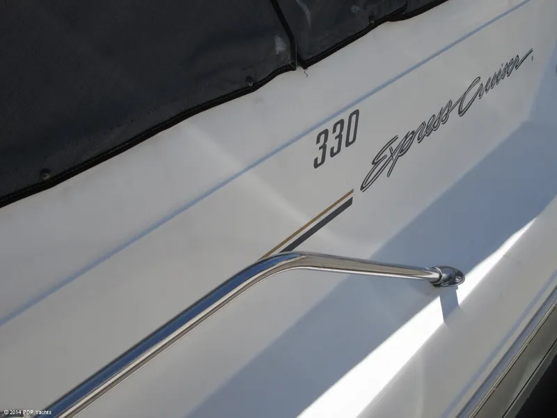 Slide: The Image of Sea Ray 330 Express 1995 - 11