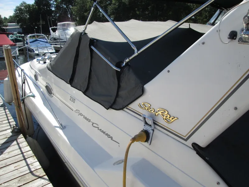 Slide: The Image of Sea Ray 330 Express 1995 - 3