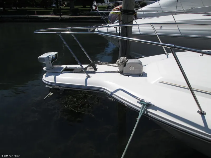 Slide: The Image of Sea Ray 330 Express 1995 - 5