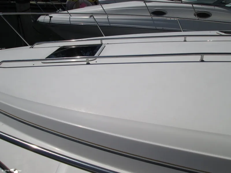 Slide: The Image of Sea Ray 330 Express 1995 - 7