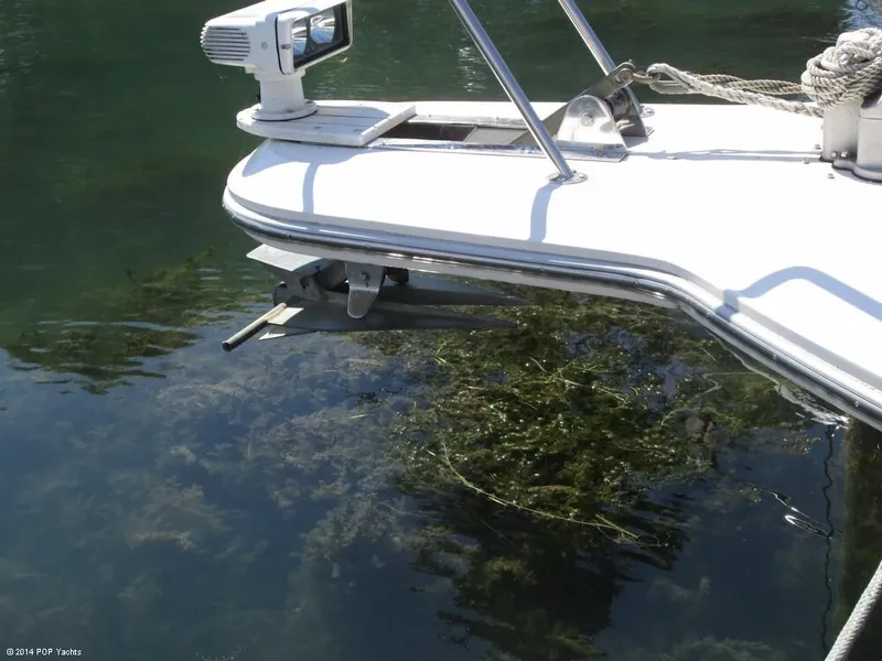 Slide: The Image of Sea Ray 330 Express 1995 - 9