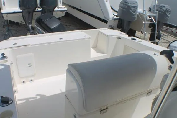 Slide: The Image of Trophy 2103 Center Console 2005 - 11
