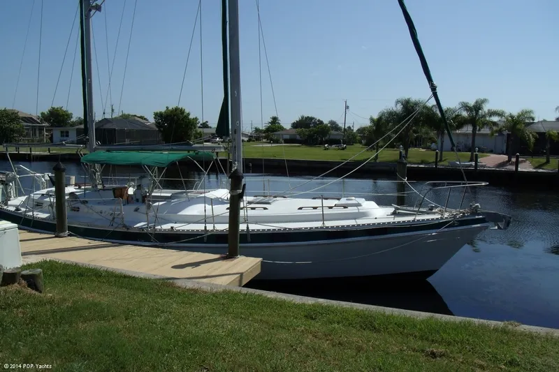 Slide: The Image of Morgan 415 Out Island Ketch 1980 - 8