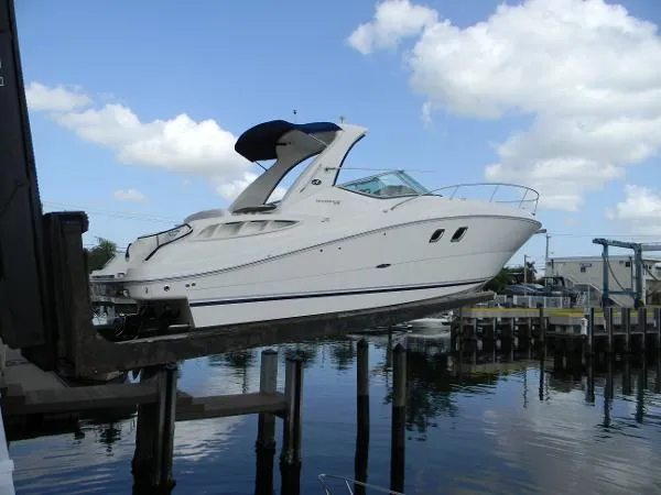 Slide: The Image of Sea Ray 310 Sundancer 2009 - 1