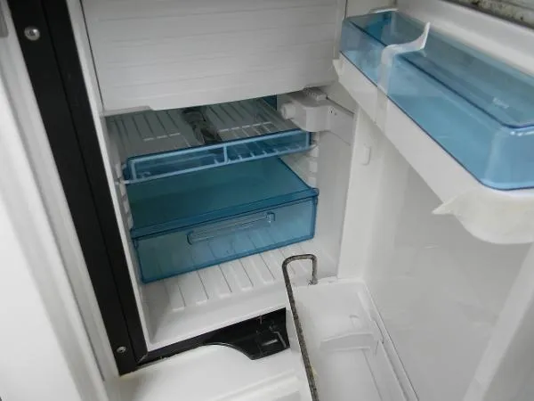 Slide: The Image of Sea Ray 310 Sundancer 2009 - 11