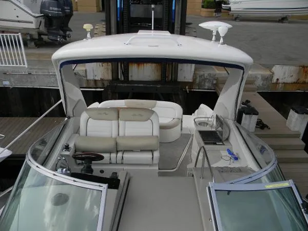 Slide: The Image of Sea Ray 310 Sundancer 2009 - 8