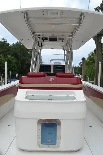 Slide: The Image of Statement Marine SUV Center Console 2011 - 8