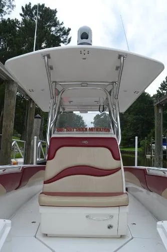 Slide: The Image of Statement Marine SUV Center Console 2011 - 9