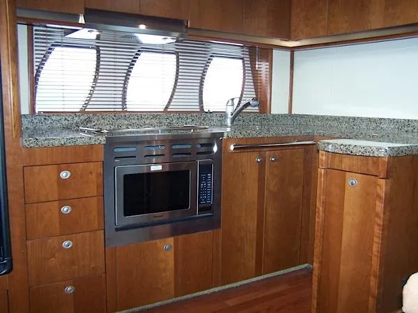 Slide: The Image of Sea Ray Sundancer BR5089-PS 2006 - 3