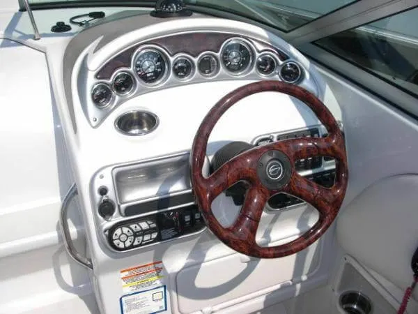 Slide: The Image of Crownline Boats 270 CR 2008 - 4