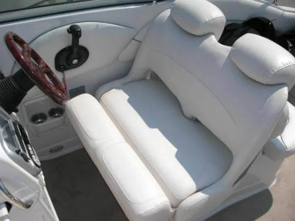 Slide: The Image of Crownline Boats 270 CR 2008 - 5