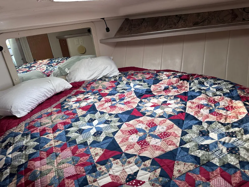 Slide: The Image of Mainship 40 Sport Sedan 1995 - 18