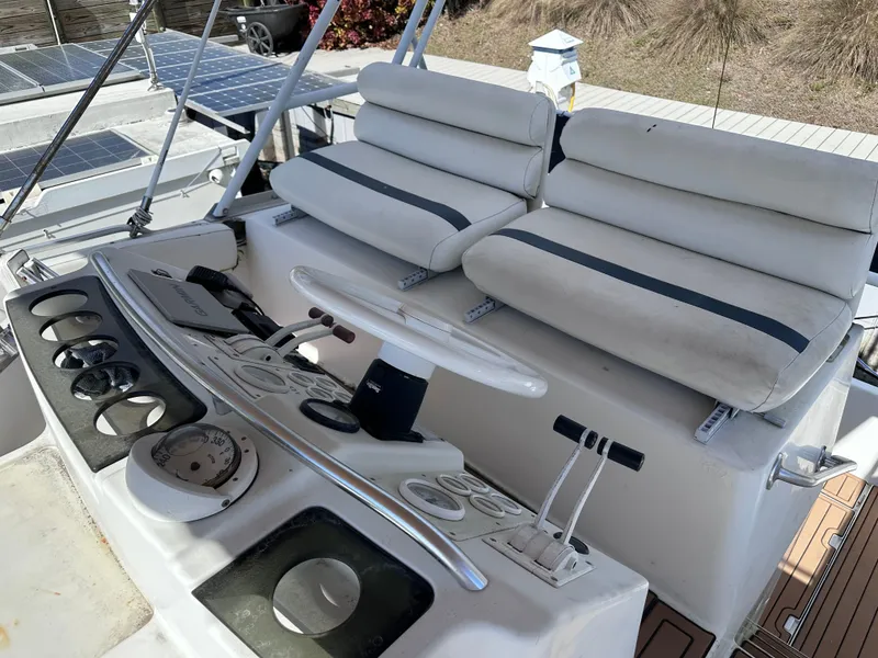 Slide: The Image of Interior of a 1995 Mainship 40 Sport Sedan yacht. - 8
