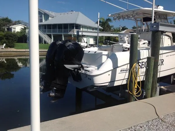 Slide: The Image of Boston Whaler 320 Outrage CC 2007 - 3