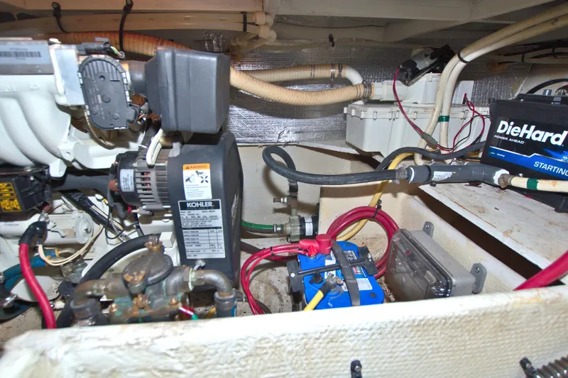 Slide: The Image of Silverton 39 Motor Yacht 2006 - 75