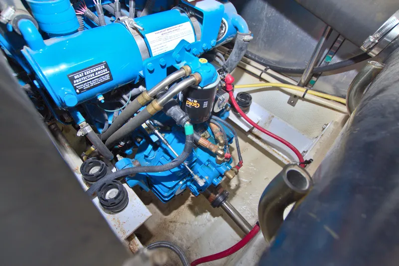 Slide: The Image of Silverton 39 Motor Yacht 2006 - 82