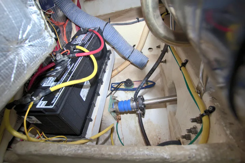 Slide: The Image of Silverton 39 Motor Yacht 2006 - 89