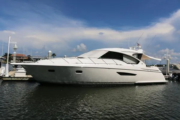 Slide: The Image of Tiara 5800 Sovran 2008 - 0