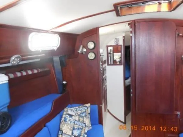 Slide: The Image of Tartan 33 Sloop 1981 - 8
