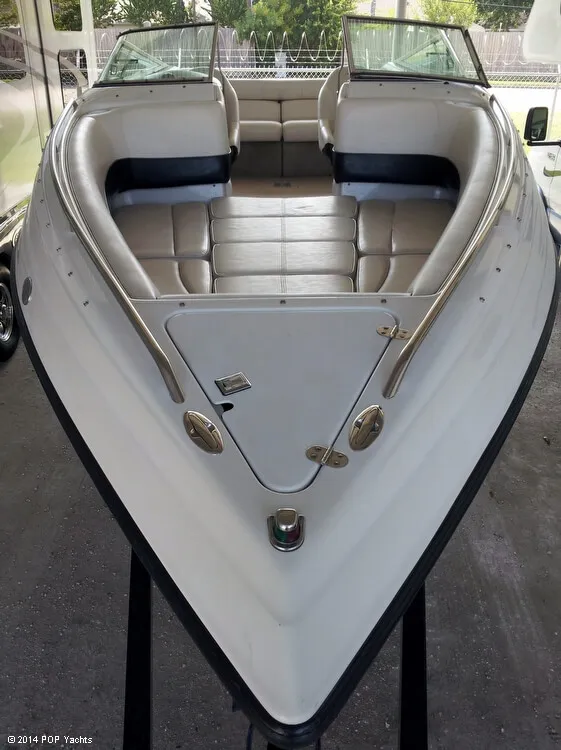 Slide: The Image of Crownline Boats 266 BR 2001 - 2