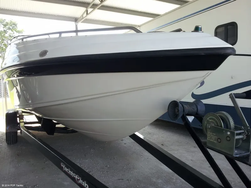 Slide: The Image of Crownline Boats 266 BR 2001 - 3