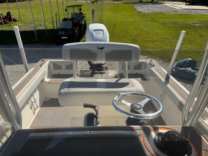 Slide: The Image of Mako 214 Center Console 2019 - 52