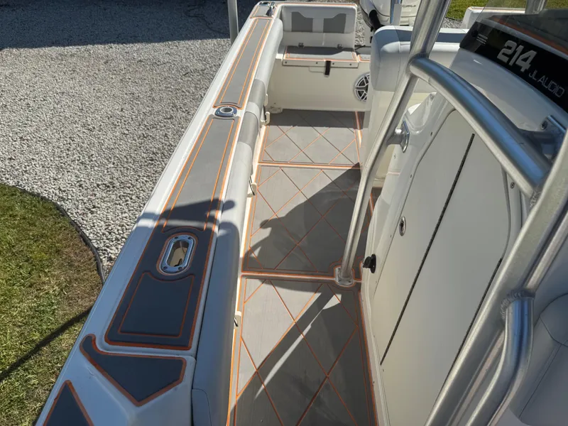 Slide: The Image of Mako 214 Center Console 2019 - 54