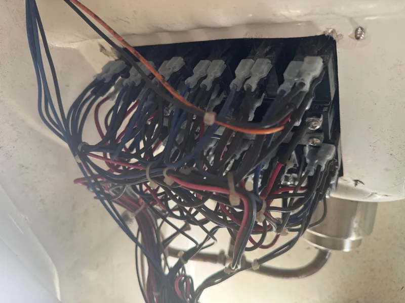 Slide: The Image of Mako 214 Center Console 2019 - 63