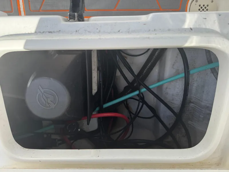 Slide: The Image of Mako 214 Center Console 2019 - 66