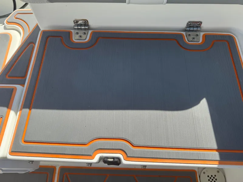 Slide: The Image of Mako 214 Center Console 2019 - 69