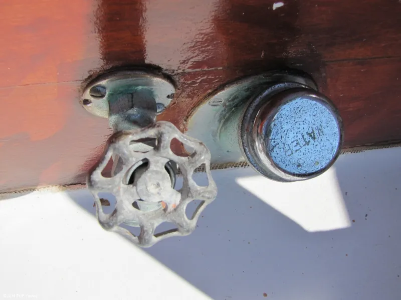 Slide: The Image of Matthews 41 Double Cabin 1954 - 10