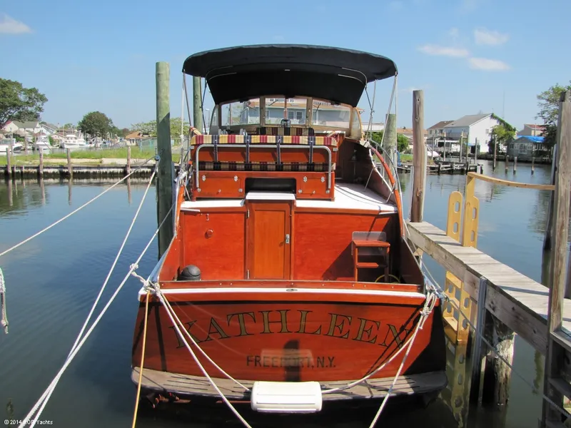 Slide: The Image of Matthews 41 Double Cabin 1954 - 4