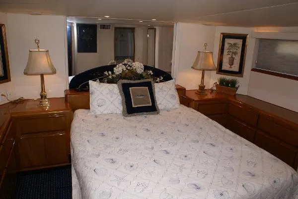 Slide: The Image of Viking 60 Cockpit Motor Yacht 2000 - 10